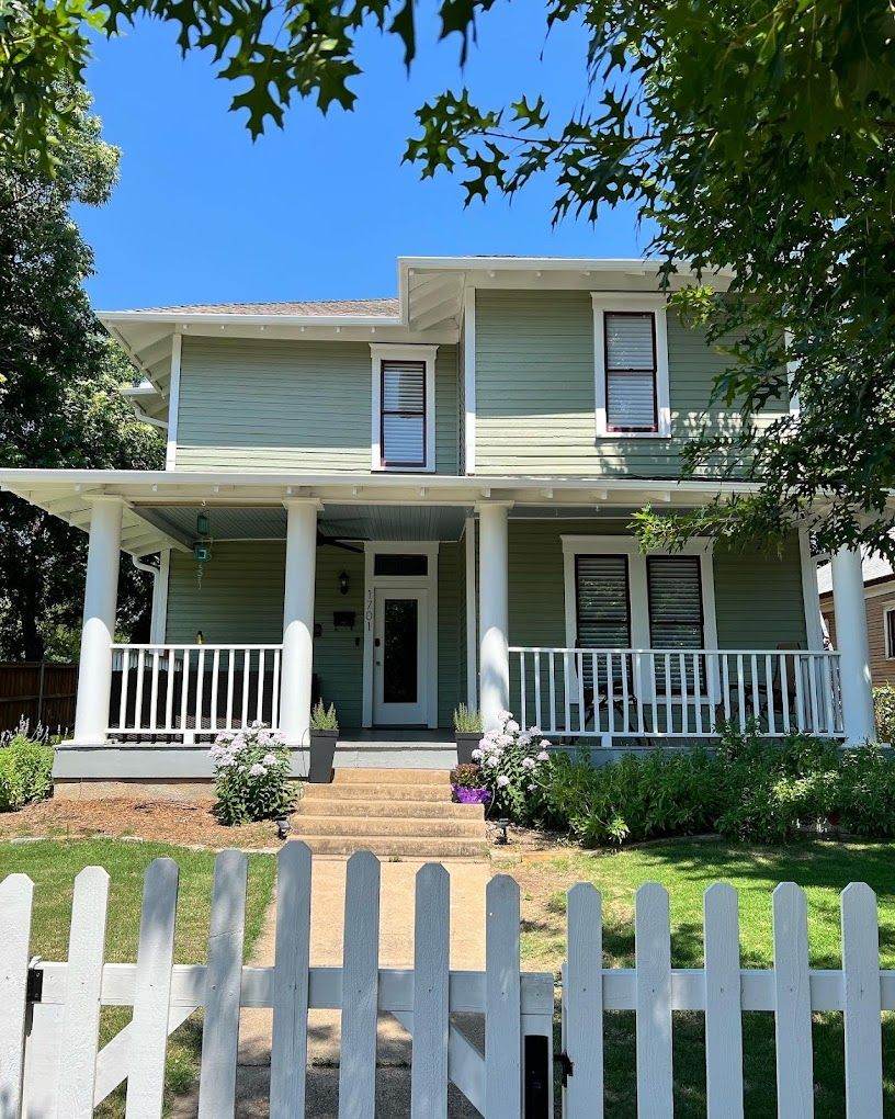 Craftsman home with freshly cleaned windows